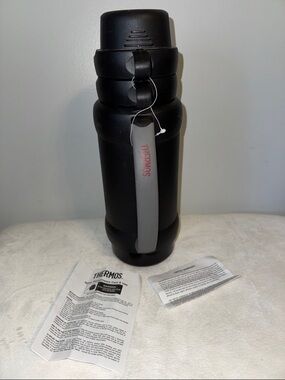 NEW Thermos Limited 32-34-100 Insulated 1.0L 34oz Glass lined Vacuum ware 2 Cups